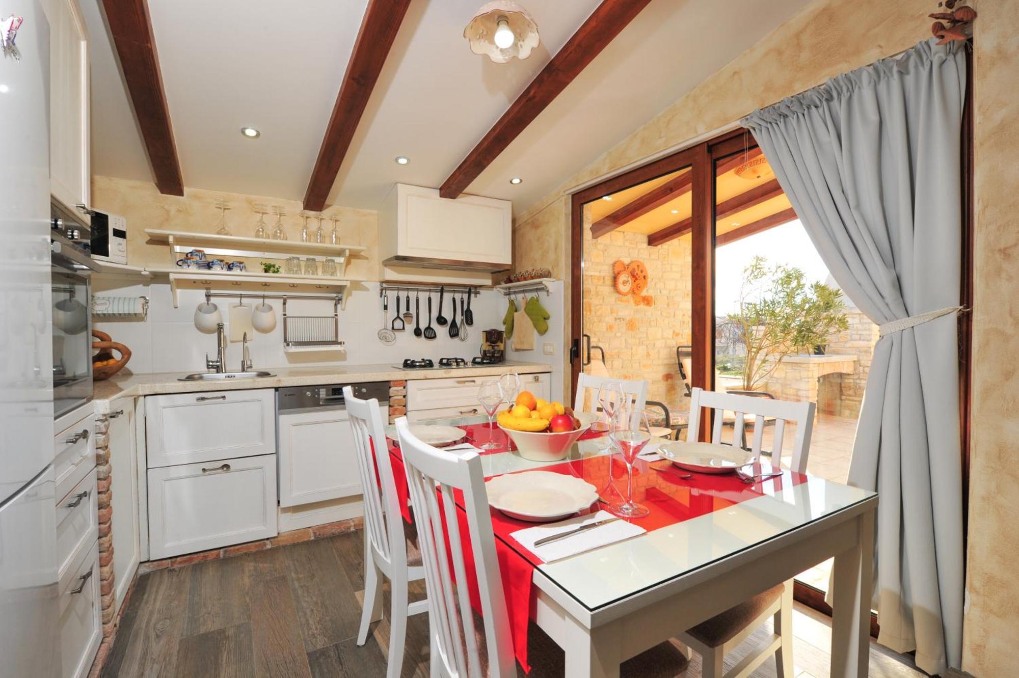 Luxury Apartment Alba With Pool Kanfanar Bagian luar foto